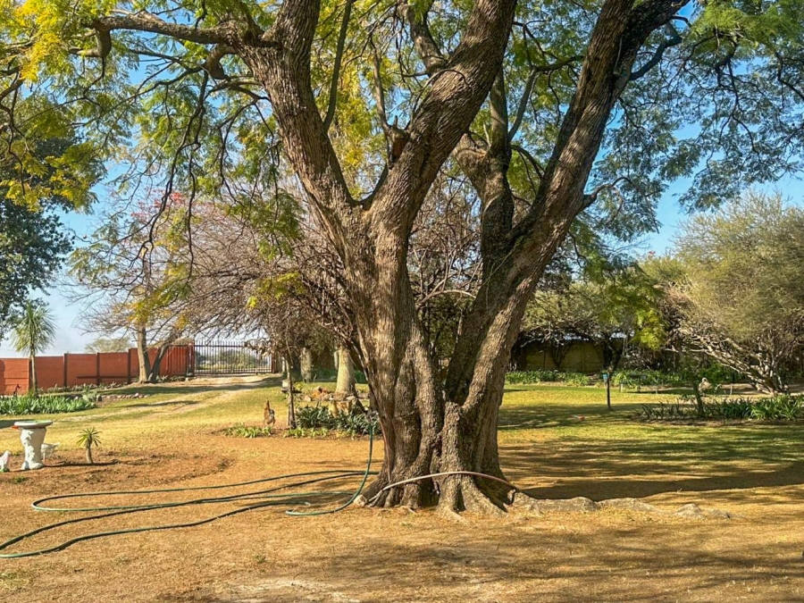 4 Bedroom Property for Sale in De Kroon A H North West